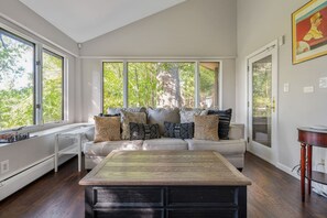 House | 5 bedrooms - Foliage at Westchester Manor - Near Sleepy Hollow (Ossining)