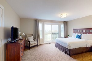 3 chambres, fer et planche à repasser, accès Internet, draps fournis