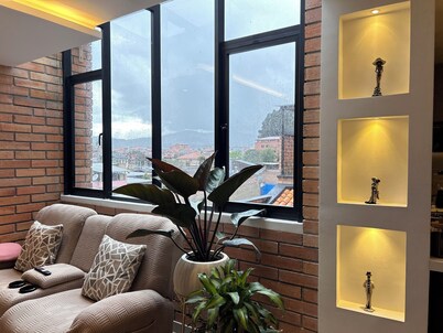 New Apartment 2H • Riverfront - Rooftop - Culture - Views and Style