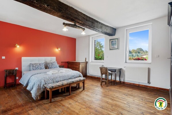 4 Schlafzimmer, Reisekinderbett, kostenloses WLAN