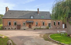 Exterior - Gîtes de France® - Gîte de la Chesnaye (SIERVILLE)
