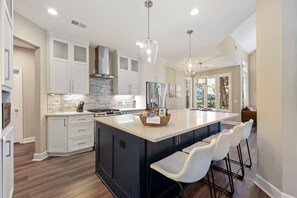 Fridge, microwave, oven, stovetop - 34 Heath Drive @ Palmetto Dunes | Balcony Overlooking Pool | Bunk Room | Prime Location (Hilton Head Island)