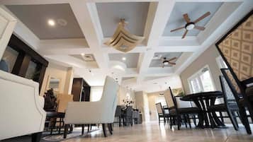 5 bedrooms, Internet