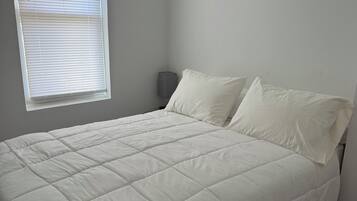 1 bedroom, iron/ironing board, Internet, bed sheets