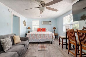 3 soverom, strykejern/-brett og wi-fi (inkludert)