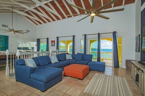 TV, stereo - The Cerulean – Oceanfront Luxury Retreat (Christiansted)