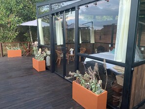 Outdoor dining - El Retiro, Cabin in the forest, peace and tranquility to reconnect with your being. (La Ceja)