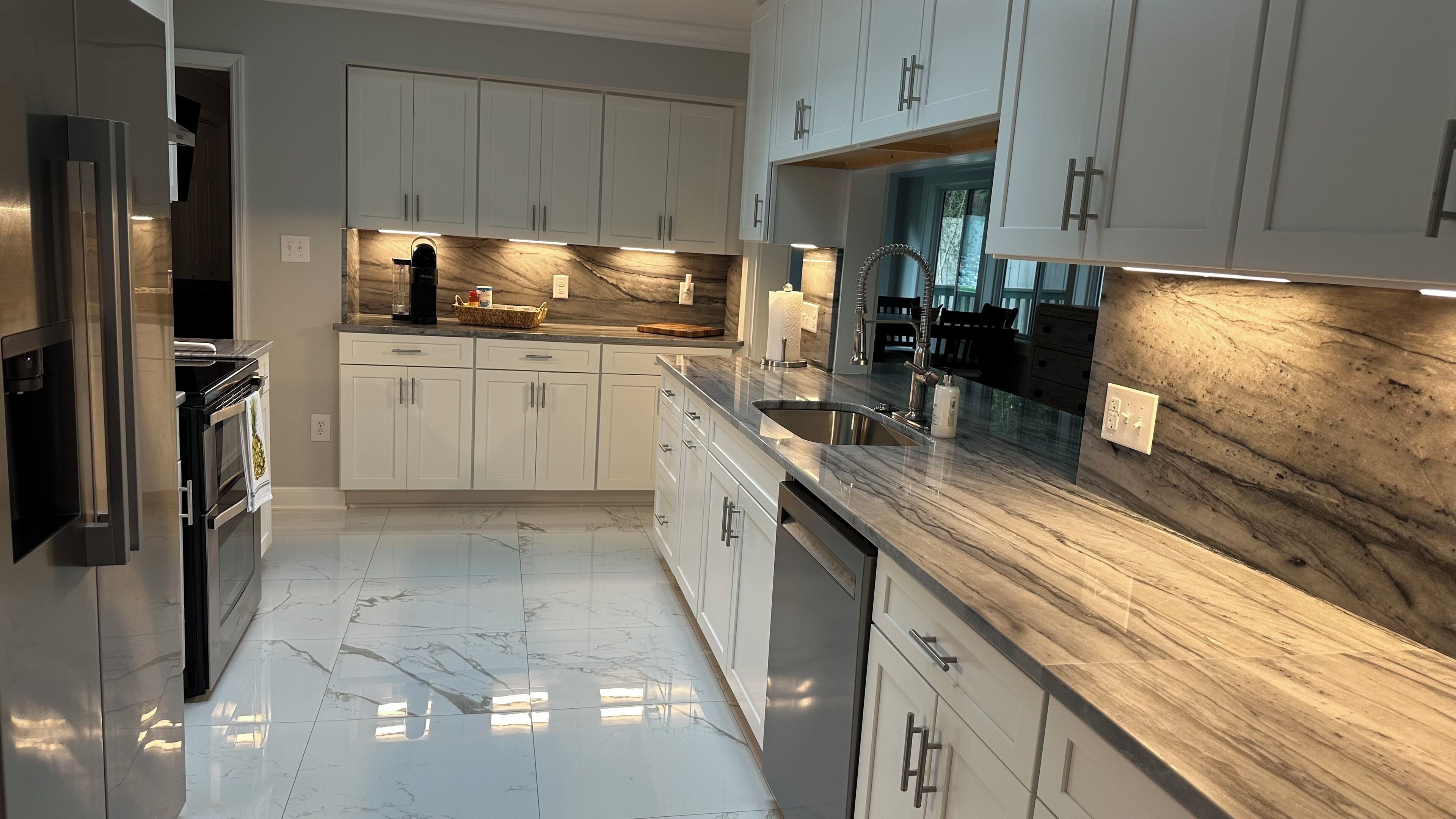 ميكروويف، فرن، موقد طهي مسطح، غسالة أطباق