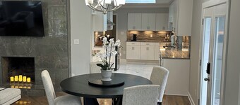 Elegant & Spacious 6 BR/4.5 BA- Perfect or Groups & Family Gatherings