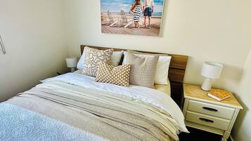 2 habitaciones, tabla de planchar con plancha, wifi y ropa de cama