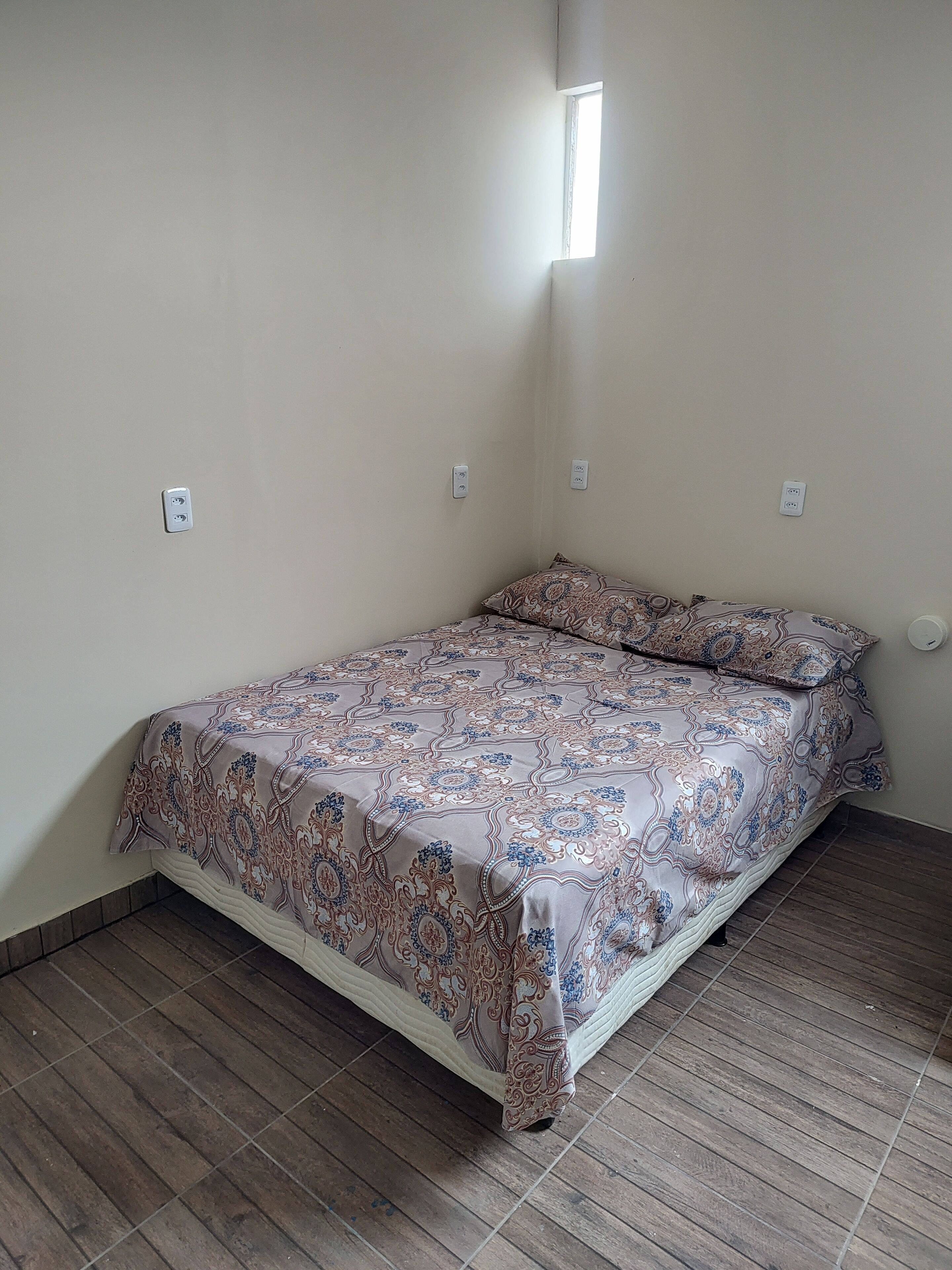 1 habitación y wifi 