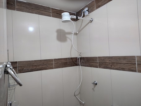 Asciugamani, carta igienica. No. 106 - Furnished 1-bedroom apartment 300m from the Metro
