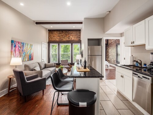 2-bedroom apartment in wakable German Village