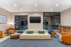 Lobby - Cambria Hotel Euless - DFW Airport South (Euless)