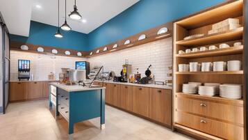 Esmorzar diari complet gratuït