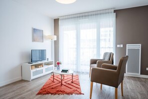 1 Bedroom Apartment | Free cribs/infant beds, free WiFi, bed sheets, wheelchair access - Quality Suites Clermont-Ferrand Stadium (Clermont-Ferrand)