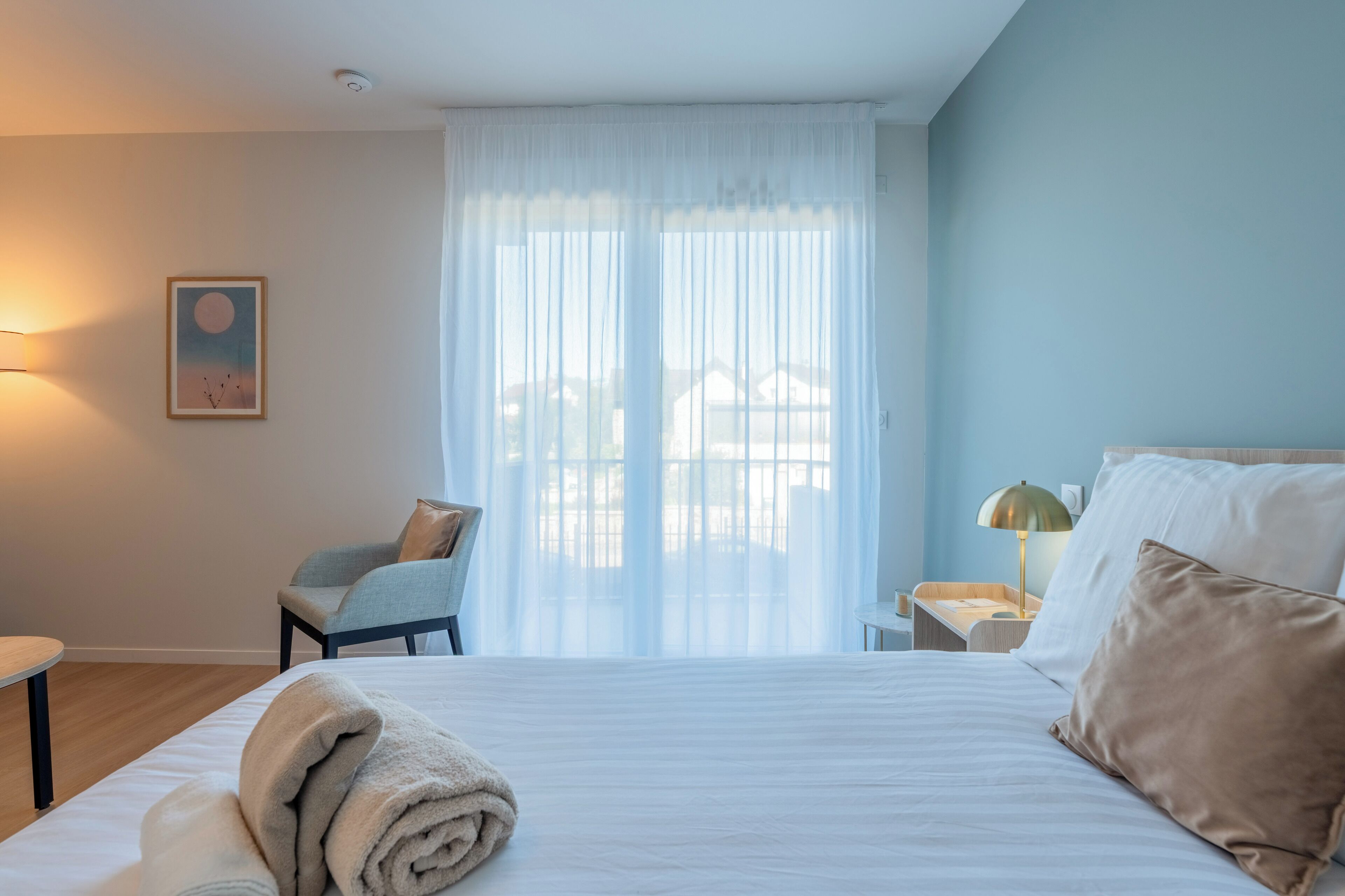Cunas gratuitas, wifi gratis y ropa de cama 