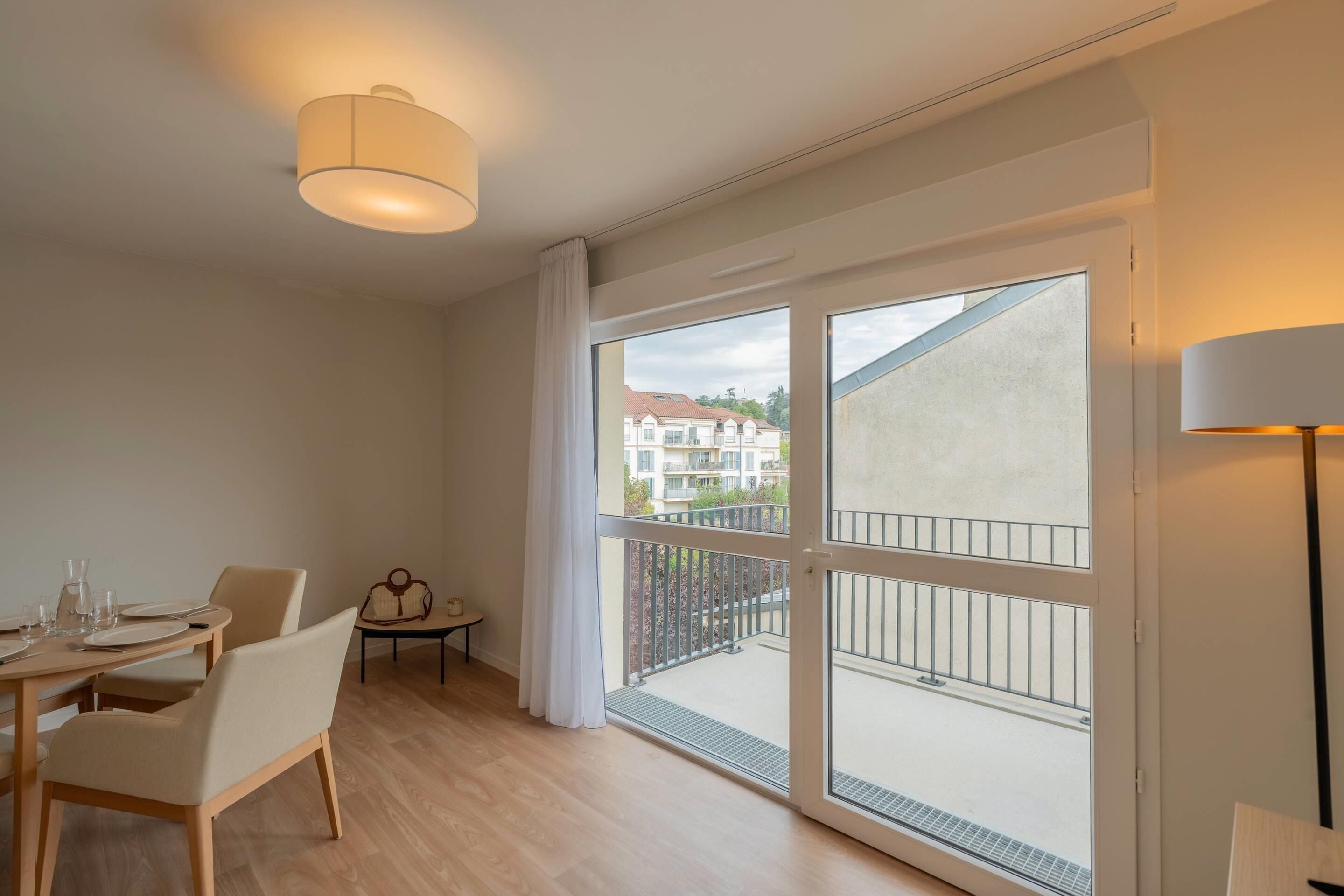 Suite, 2 queensize bedden, niet-roken | Balkon