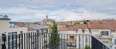 Standard Studio, 1 Katil Ratu (Queen), Non Smoking | Katil bayi/kot (percuma), Wi-fi percuma, cadar katil