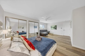 Apartment - Oneluxstay 3BR Home Near the Beach (Redondo Beach)