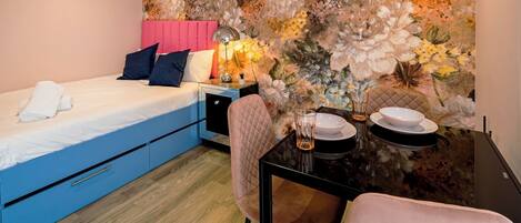 1 bedroom, iron/ironing board, travel crib, WiFi