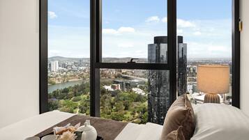 2 bedrooms, desk, iron/ironing board, travel crib