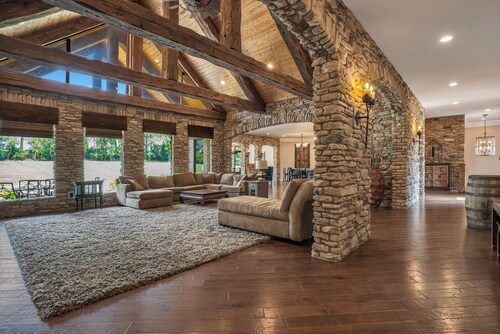 Experience the charm of Kentucky with cosy stay!