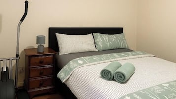 WiFi, bed sheets