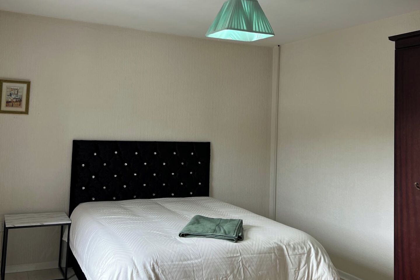 4 Schlafzimmer, Bügeleisen/Bügelbrett, WLAN, Bettwäsche