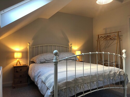 Apartment Bushmills Hideaway, Parking,Pets Allowed