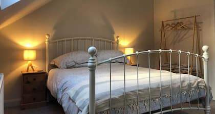 Apartment Bushmills Hideaway, Parking,Pets Allowed