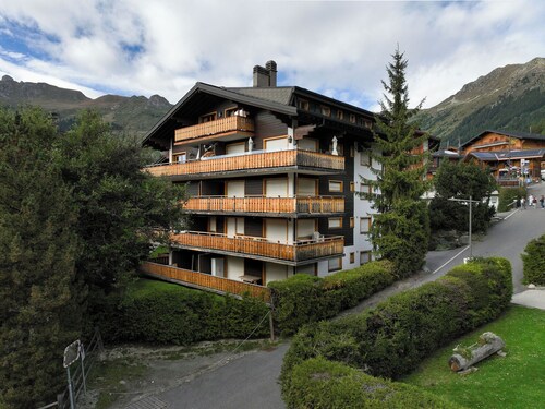 Val Fleuri 208 by Interhome