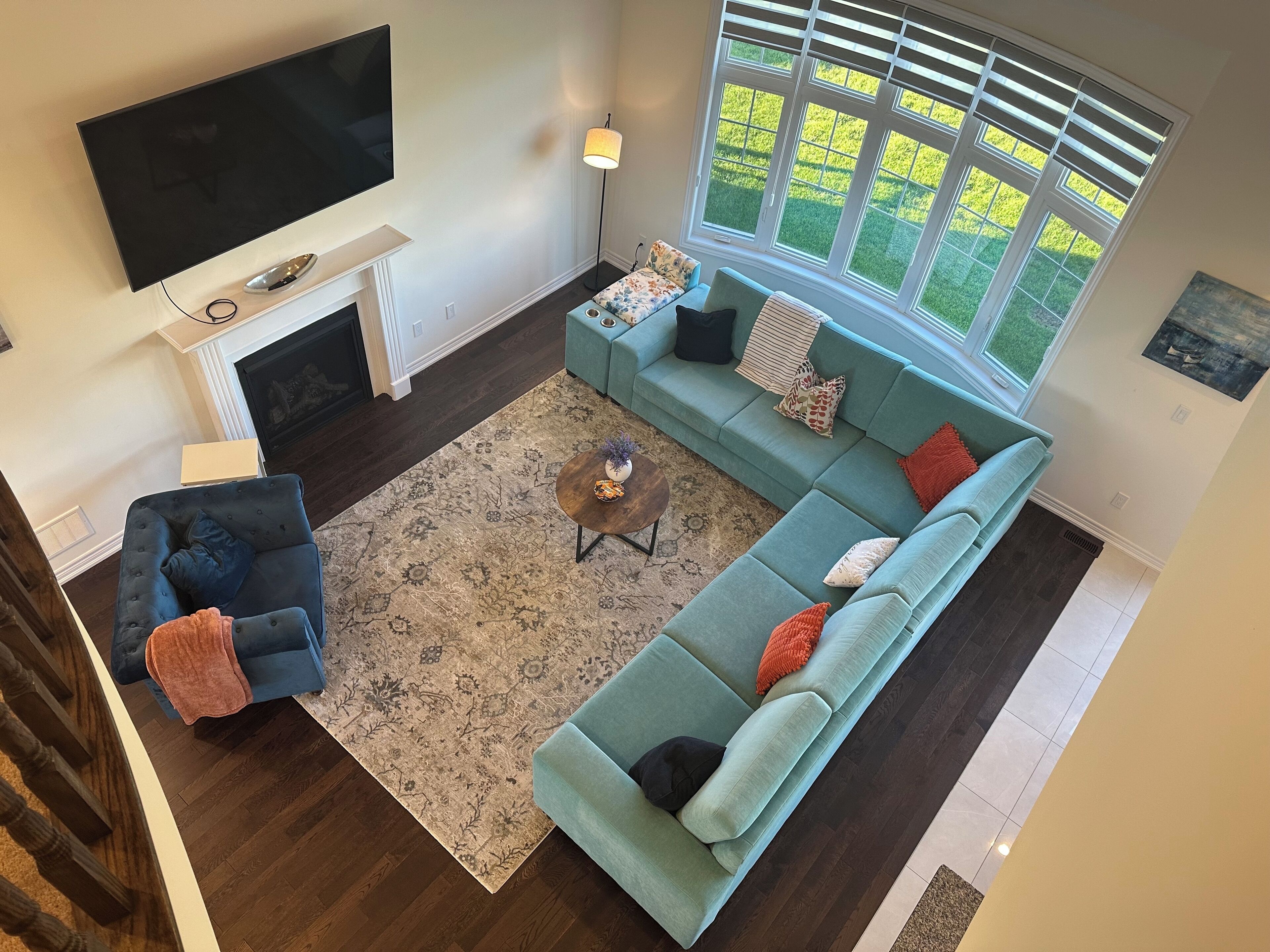 Smart TV, fireplace, foosball, books