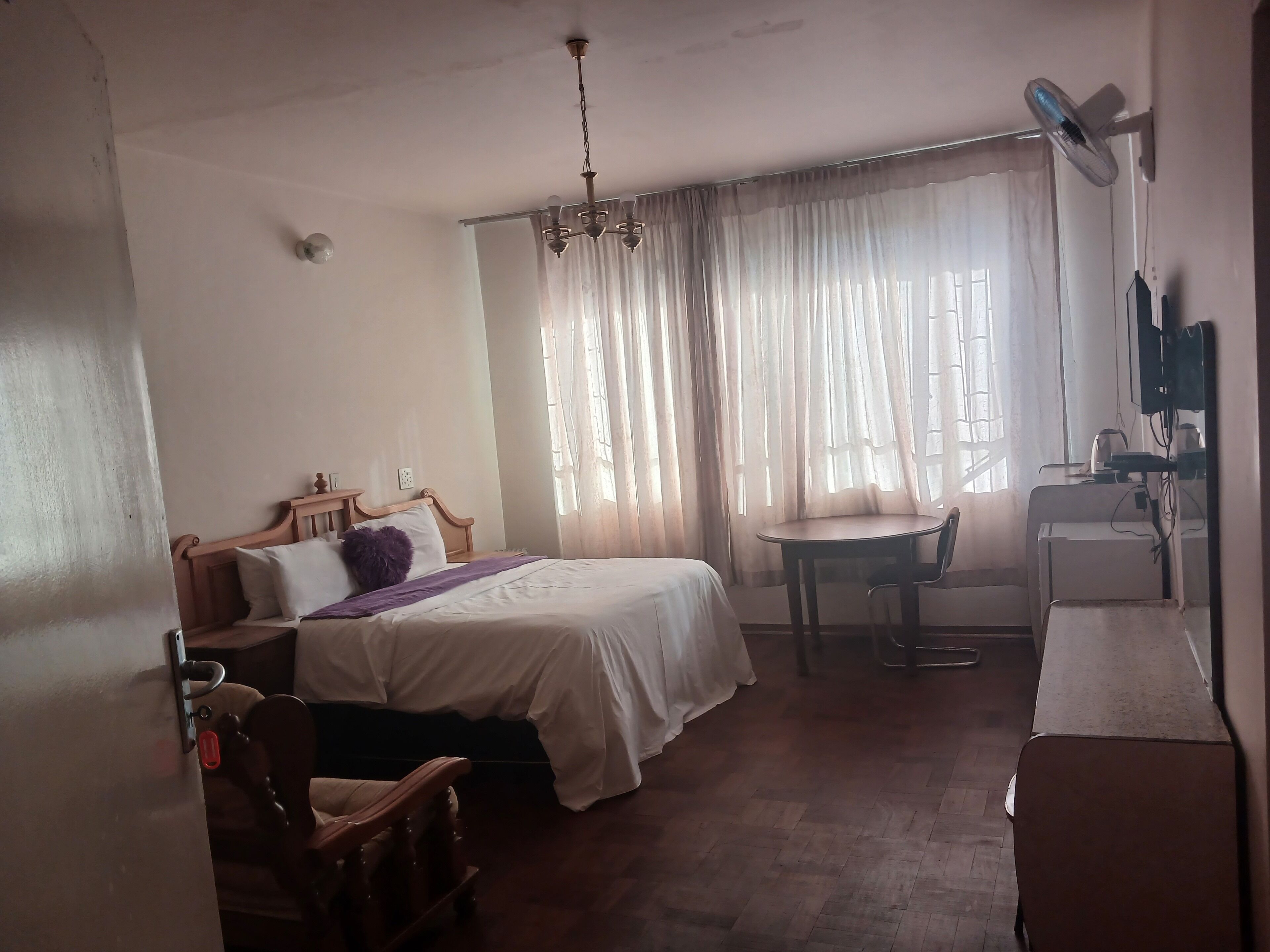 Double Room, Courtyard View | Desk, laptop workspace, free WiFi