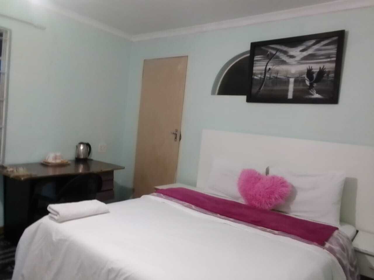 Desk, laptop workspace, free WiFi