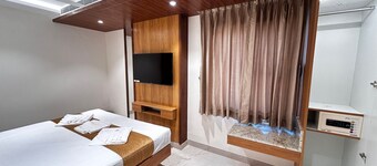 THE PARADISE PLATINUM