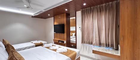 Premium Triple Room, City View