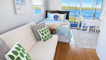 1 bedroom, in-room safe, iron/ironing board, WiFi (free)
