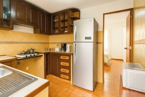 Private kitchen - Familiar &  Cozy Apartment near to Miraflores Centre (Lima)
