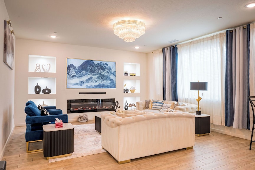 Beautiful, Spacious 5 Bedrooms For Large Group - Fresno, CA