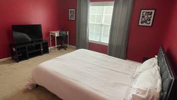 Desk, iron/ironing board, free WiFi, bed sheets