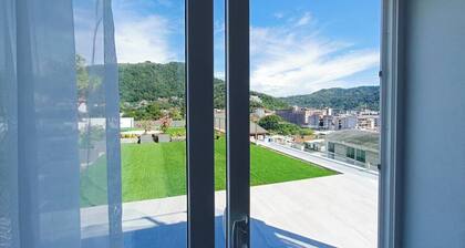 2-bedroom spacious apartment, 300 m from the sea