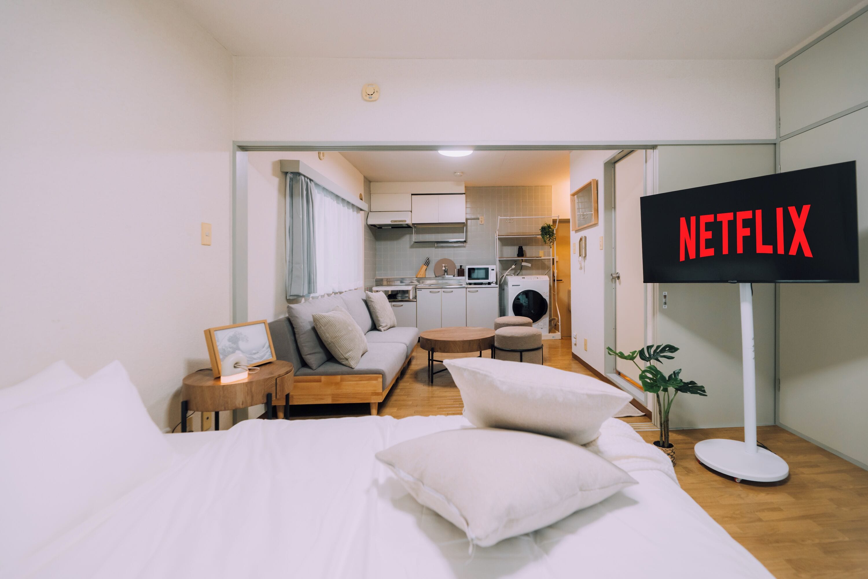 Apartment, 1 Bedroom, Non Smoking | Desk, iron/ironing board