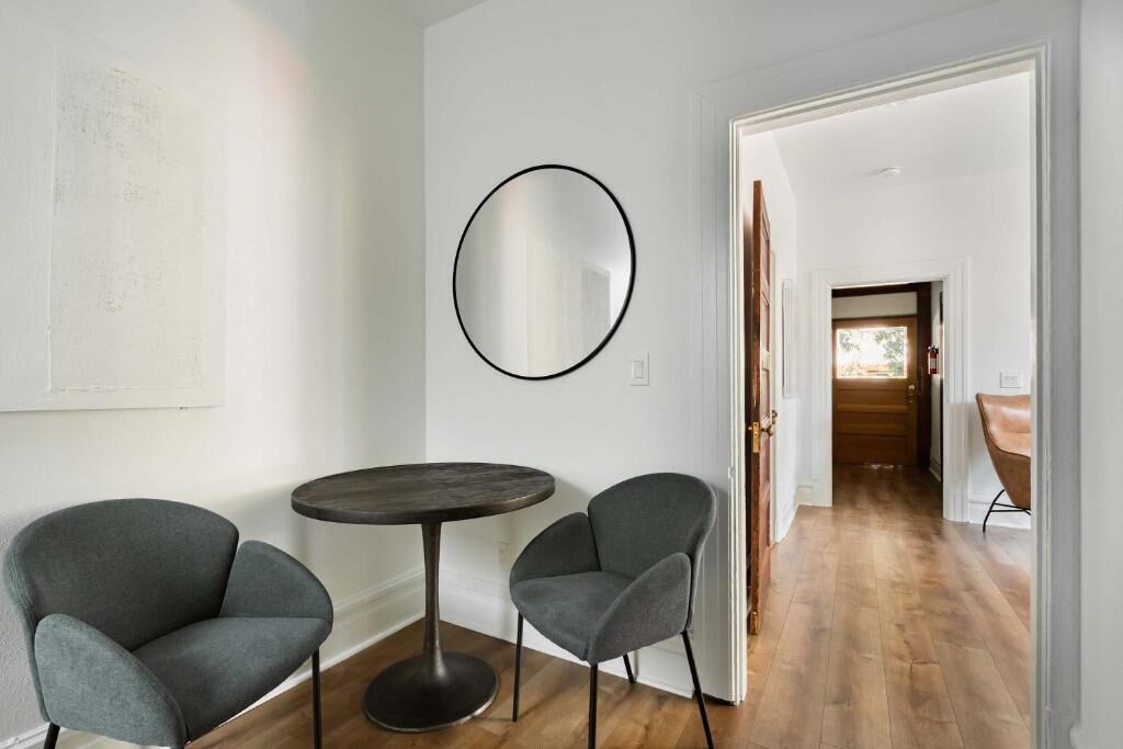 Basic Apartment | Interior