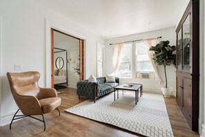 Living area - Pomeroy (Portland)