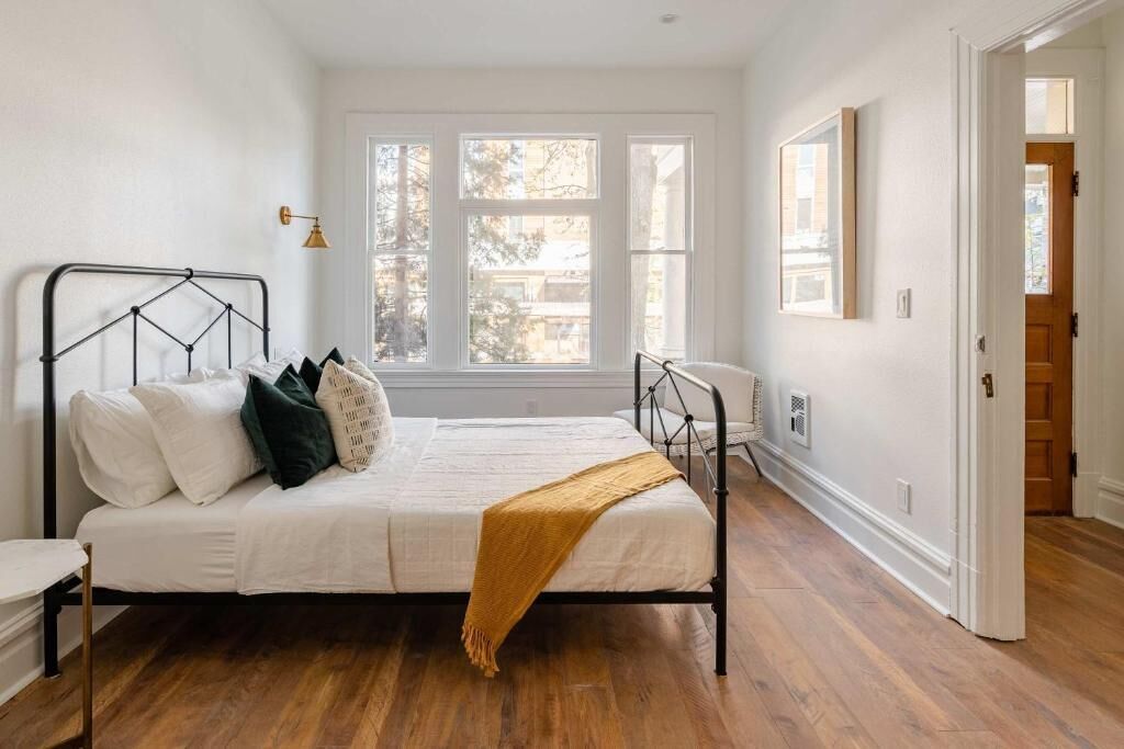 Basic Apartment | Iron/ironing board, free WiFi