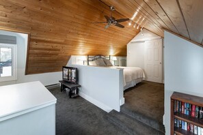 3 soverom, strykejern/-brett, wi-fi og sengetøy