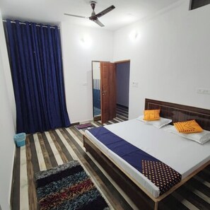 Deluxe Double Room, Air conditioning - Hotel Kashi Nest Varanasi (Varanasi)