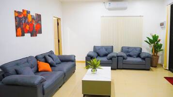 Deluxe Villa, 2 Bedrooms, Pool View | Iron/ironing board, free WiFi