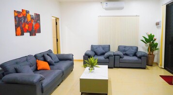 华丽别墅, 2 间卧室, 泳池景观 | 熨斗/熨衣板、免费 WiFi